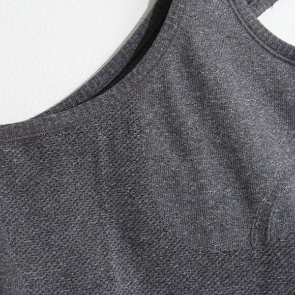 Lululemon Swiftly Tech Racerback Tank Top Heathered Black Gray Seamless Size 6 - Picture 7 of 12